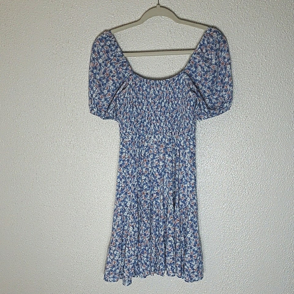 Altar'd State Tiered Floral Dress Scoop Neck Short Puff Sleeves Blue Multicolor - Picture 9 of 13